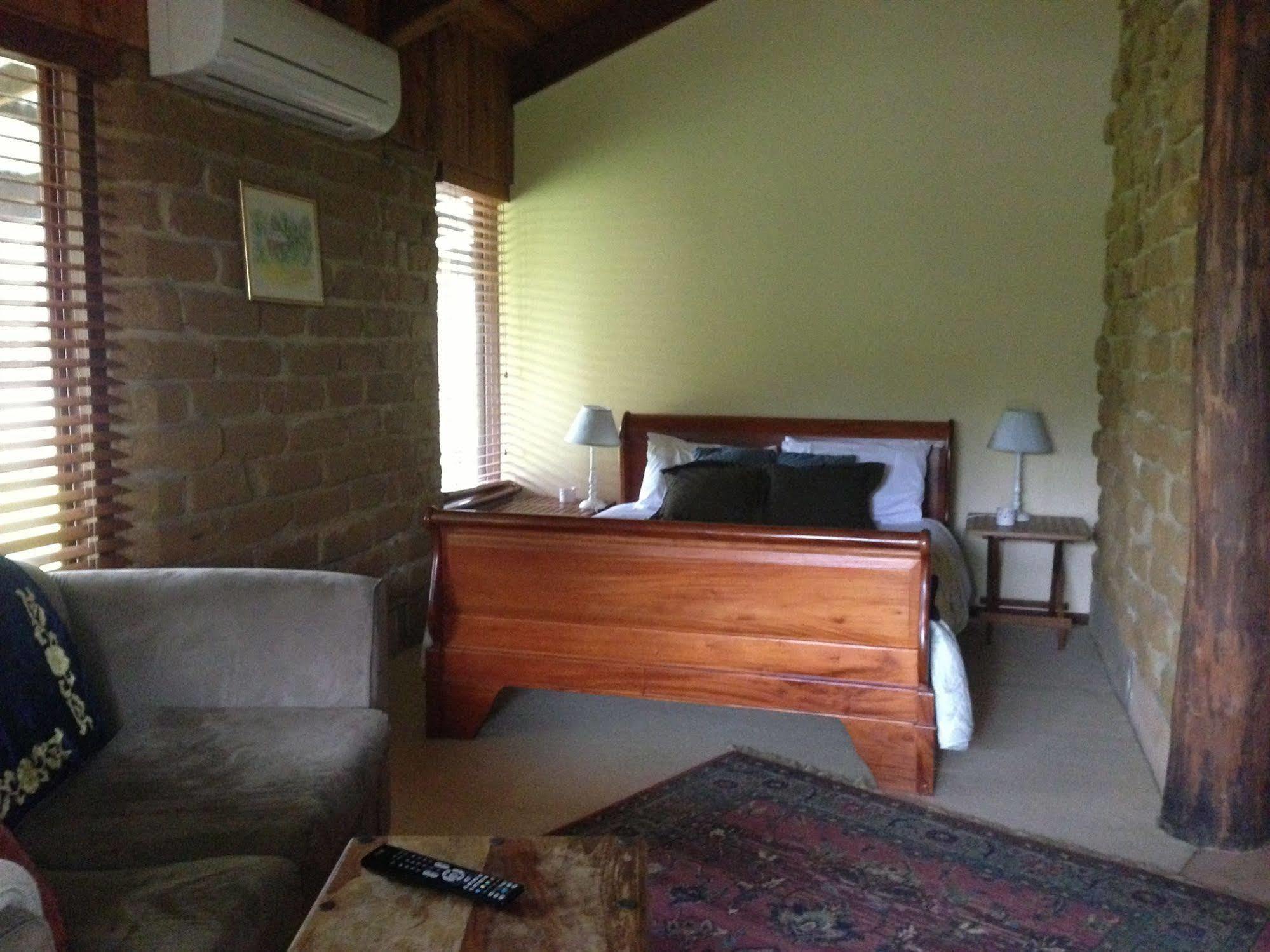 Erravilla Country Estate Spa Suite Accommodation Cowaramup ภายนอก รูปภาพ
